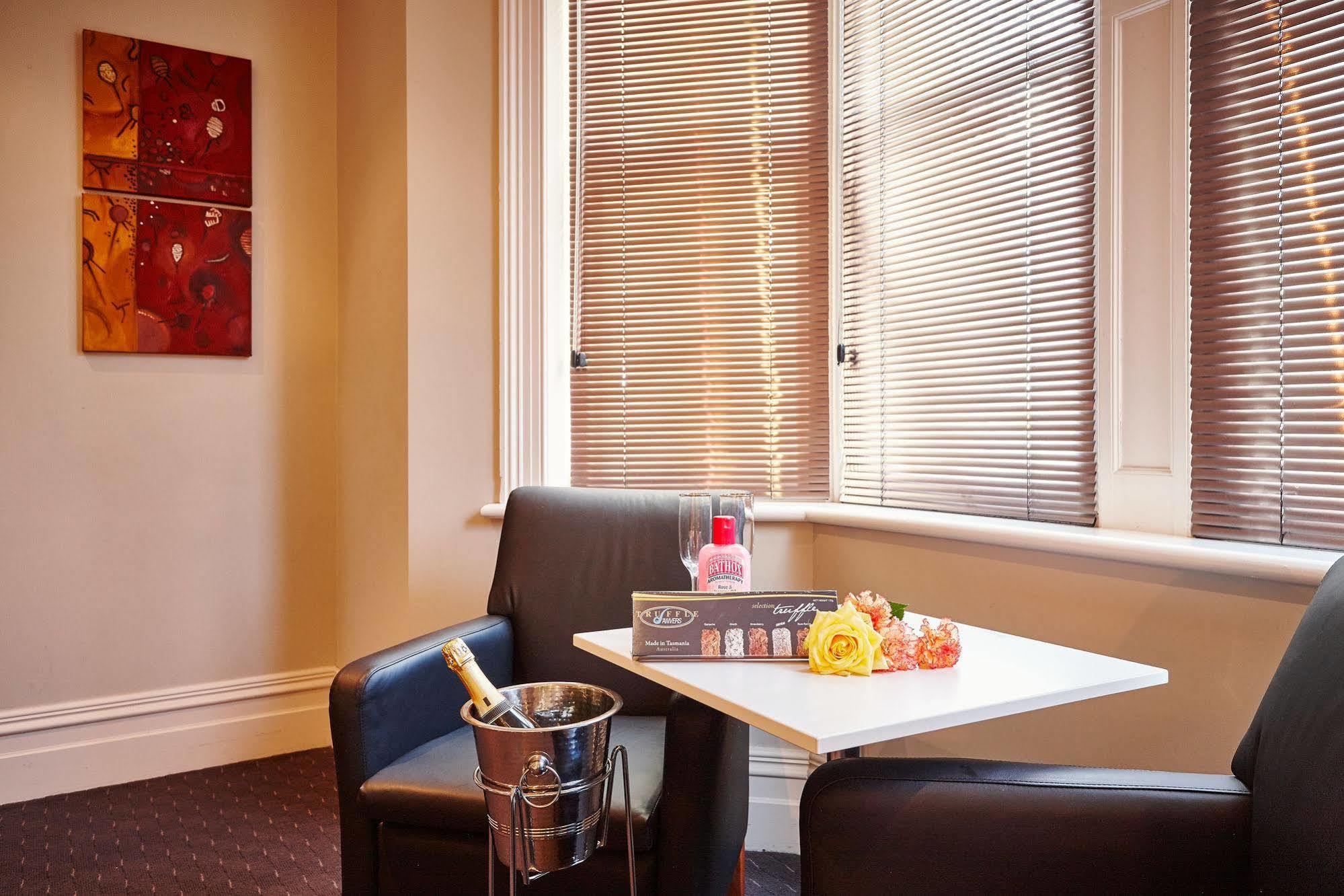 Auldington Hotel Launceston Bagian luar foto