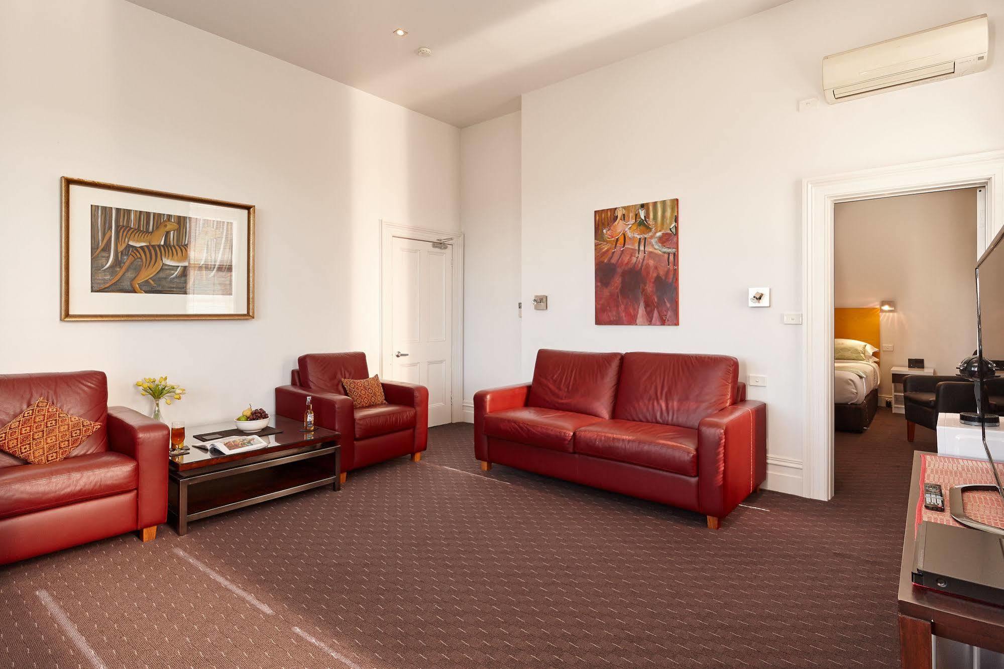 Auldington Hotel Launceston Bagian luar foto