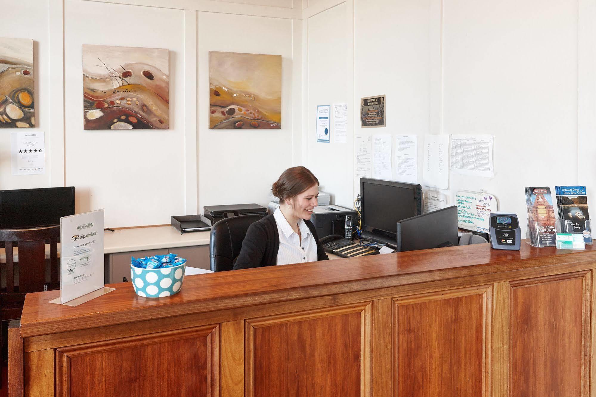 Auldington Hotel Launceston Bagian luar foto